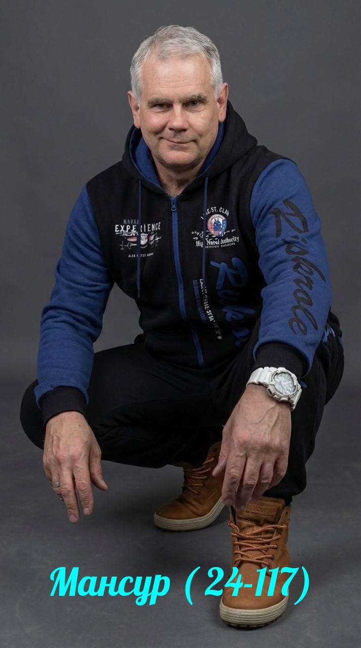 мужской спортивный костюм,спортивные костюм,спортивный костюм с капюшоном,модные спортивные костюмы мужские