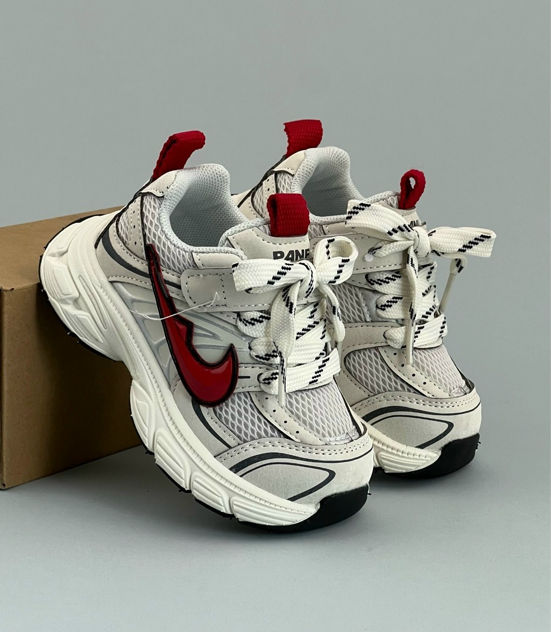 кроссовки,спортивная ,кроссовки nike,спортивные кроссовки,повседневные кроссовки