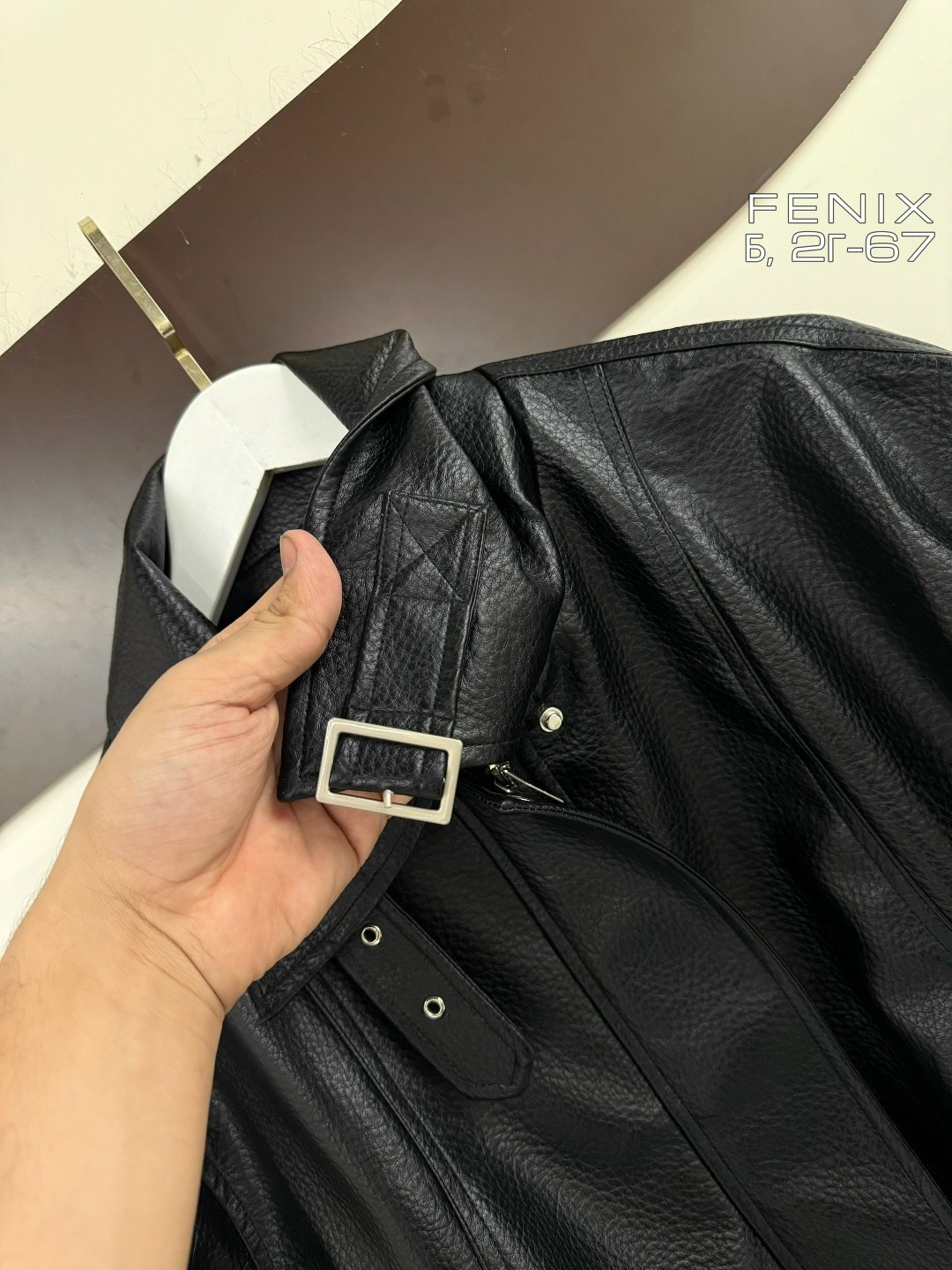 кожаная куртка,женская кожаная куртка,куртка,кожаная куртка yves saint laurent,женская куртка