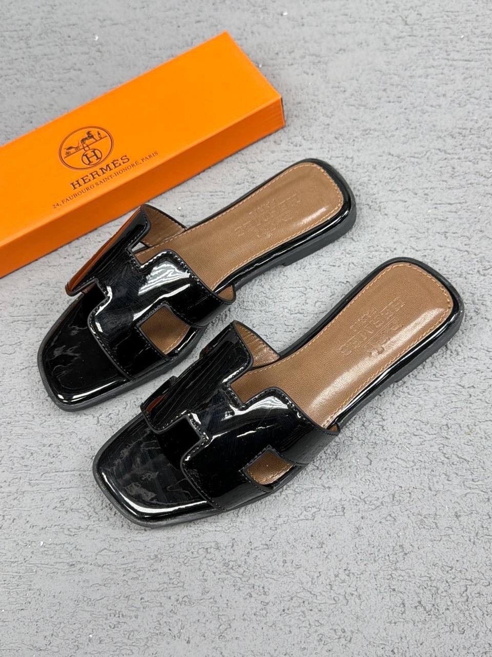 шлепки эрмес белые,,шлепки гермес женские,шлепки hermes женские,женские шлепанцы