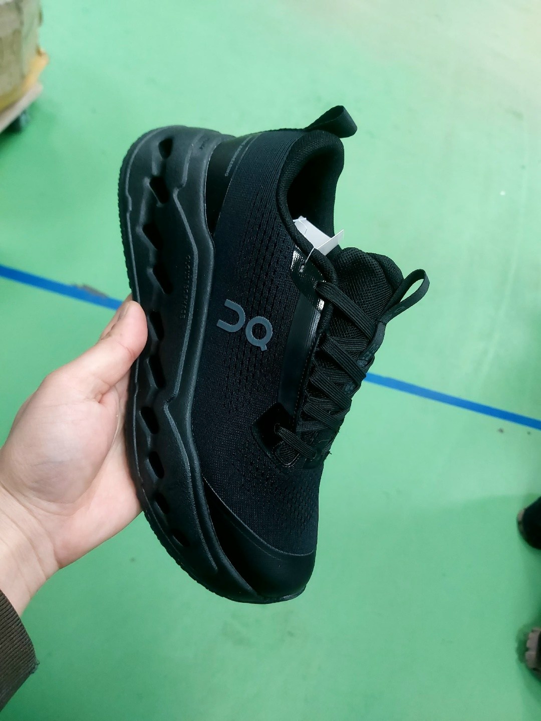 кроссовки,спортивные кроссовки,кроссовки женскиe,кроссовки on,спортивная