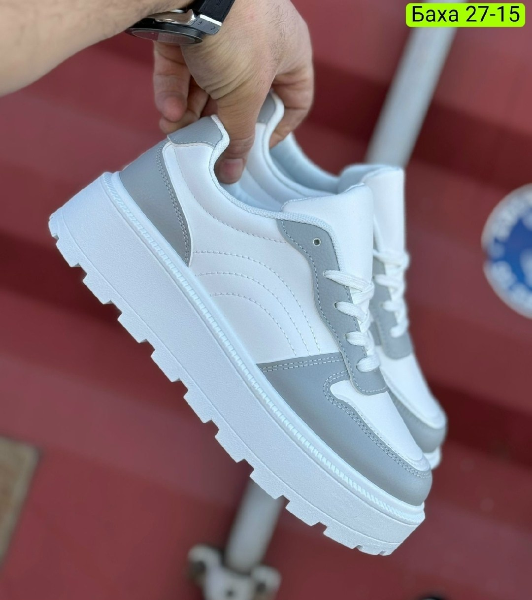 кроссовки женскиe,,кроссовки для женщин,повседневные кроссовки,кроссовки классические