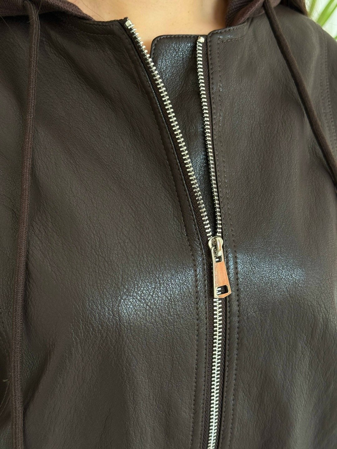 куртка женская кожаная,куртка бомбер,куртка из экокожи,кожаная куртка,куртка