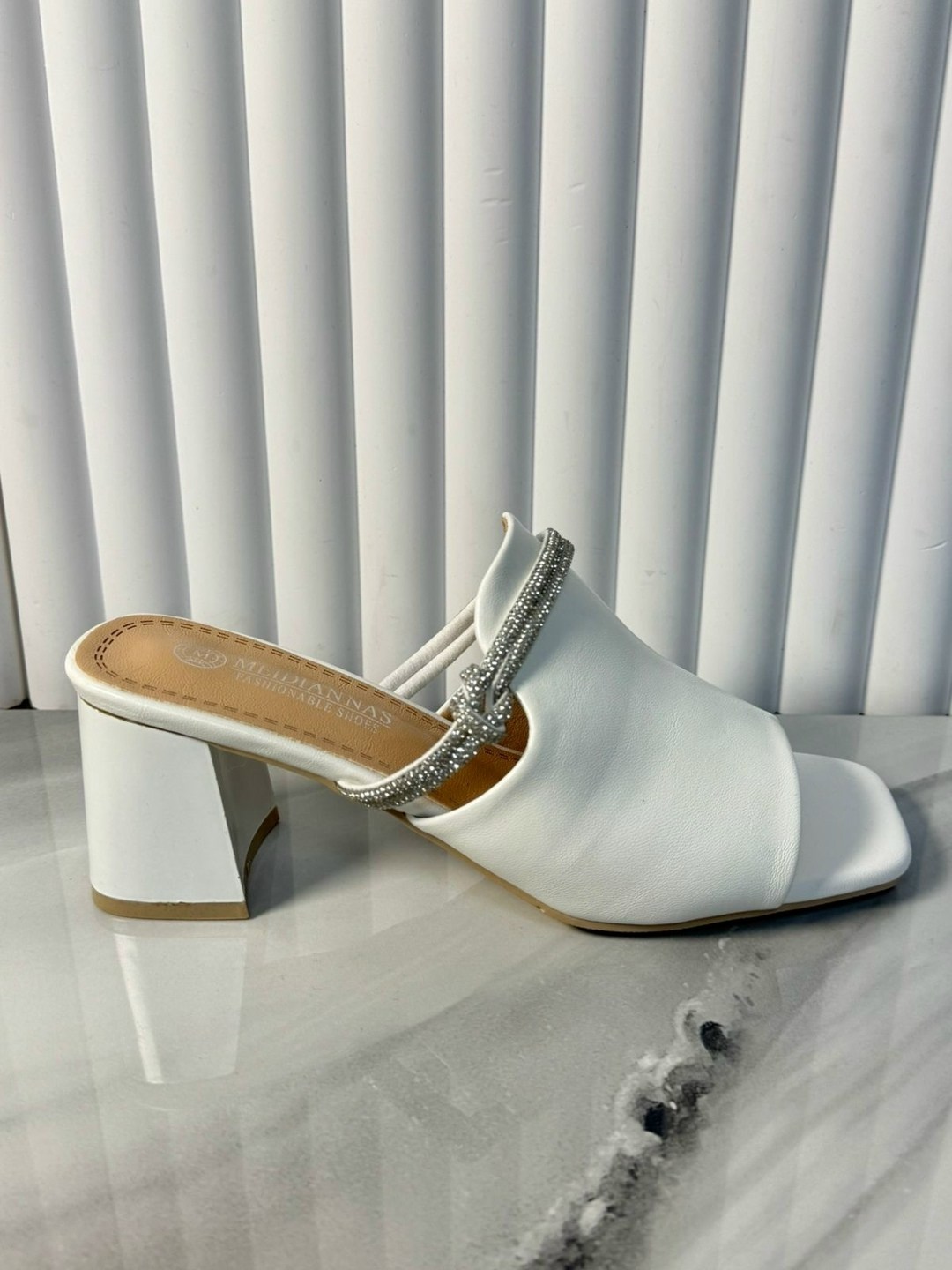 ,праздничные босоножки,женские босоножки,женские шлепанцы,женская