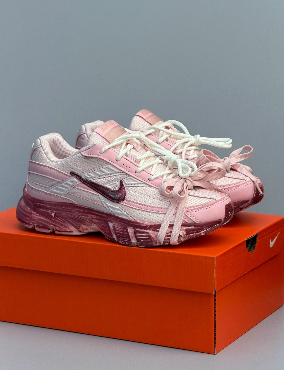 кроссовки nike initiator pink,кроссовки для женщин nike initiator pink,женские кроссовки nike initiator "pink",кроссовки nike initiator pink y2k custom,кроссовки nike initiator розовые