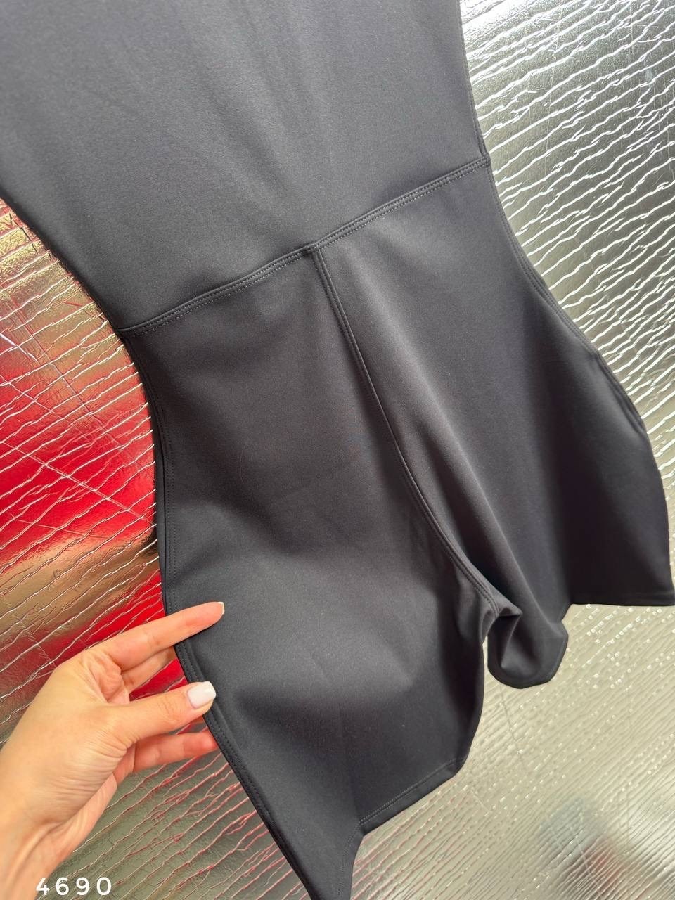 комбинезон спортивный,женский спортивный комбинезон,комбинезон облегающий,комбинезон для фитнеса,комбинезон спортивный с шортами для фитнеса трикотажный