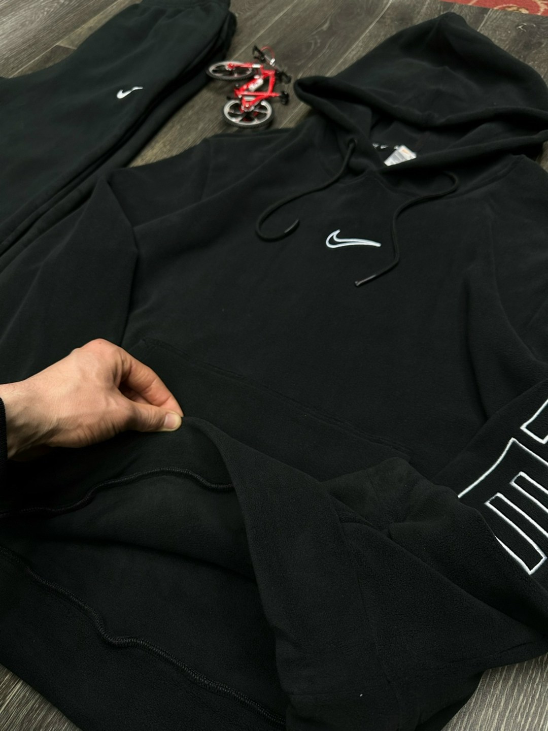 спортивный костюм на флисе nike,спортивный костюм nike,костюм спортивный nike мужской,спортивный костюм nike nocta на флисе,спортивный костюм найк теч флис