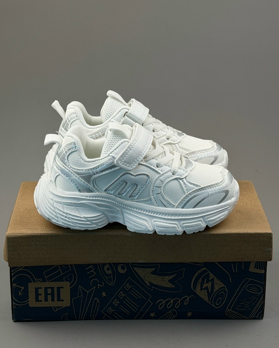 детские кроссовки,белые кроссовки,белые кроссовки детские,кроссовки для детей,кроссовка детская