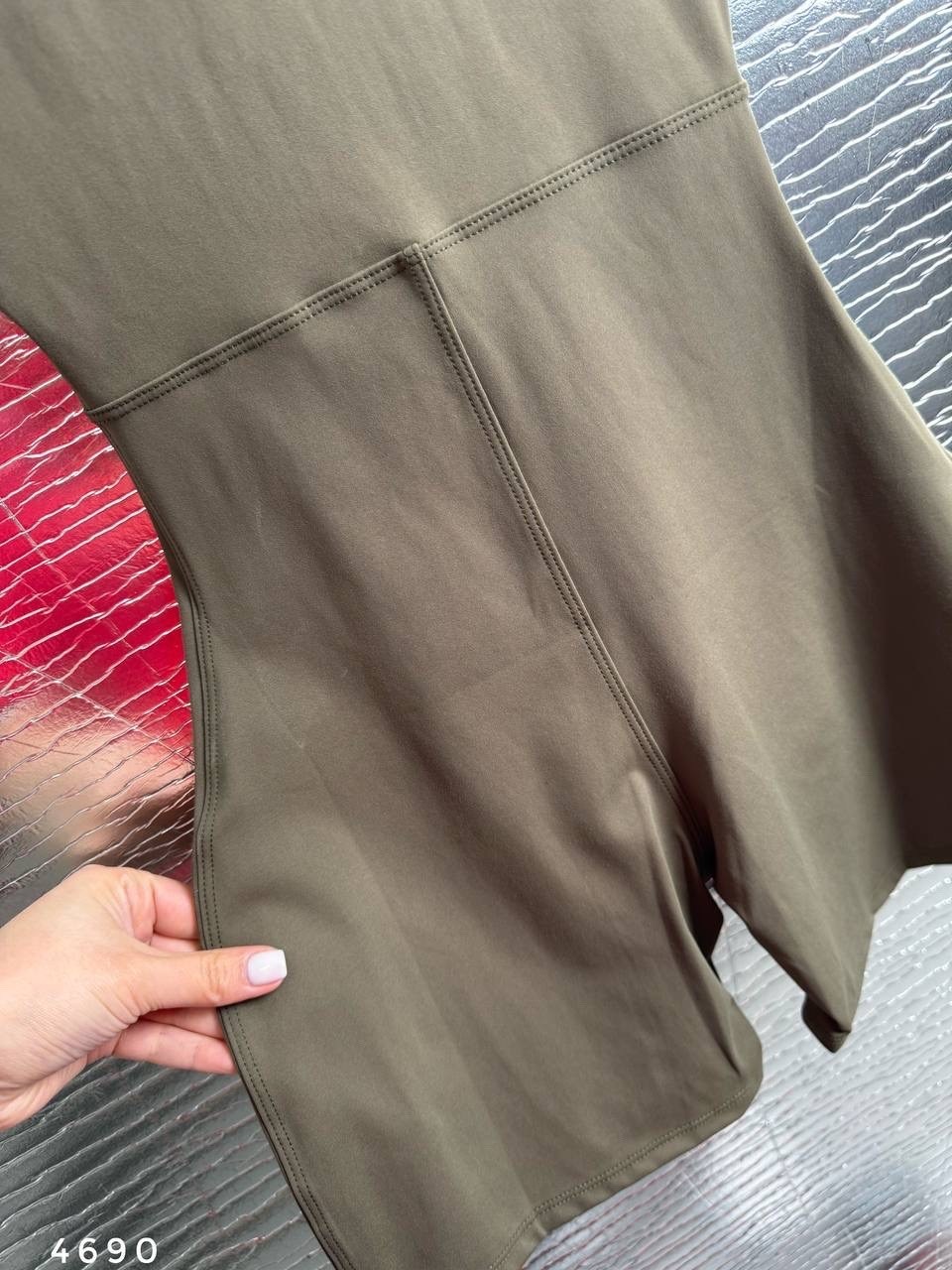 комбинезон спортивный,женский спортивный комбинезон,комбинезон облегающий,комбинезон для фитнеса,комбинезон спортивный с шортами для фитнеса трикотажный