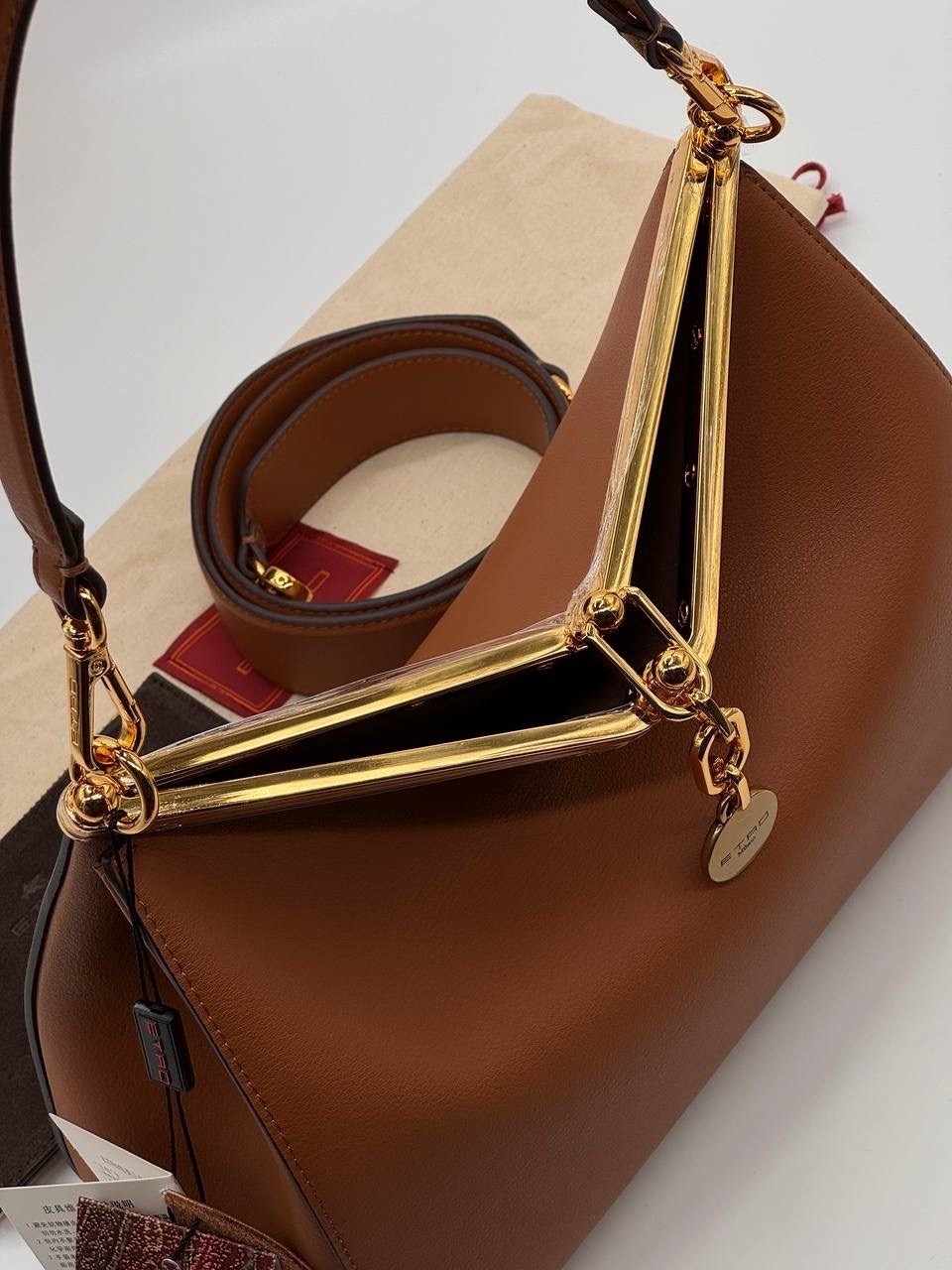 сумка,сумки женская,сумка fendi,женская сумка fendi,модная сумка