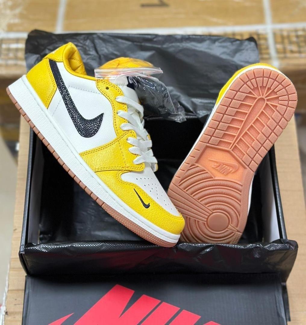 nike air jordan 1 low,air jordan 1 low,nike air jordan 1,air jordan 1 low university gold,кроссовки nike air jordan 1 low