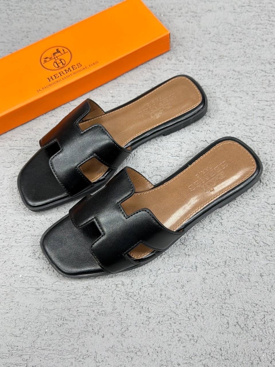 шлепки эрмес белые,,шлепки гермес женские,шлепки hermes женские,женские шлепанцы