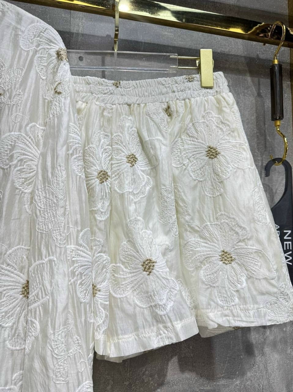 стильные наряды,модные наряды,шелковый костюм,костюм в пижамном стиле