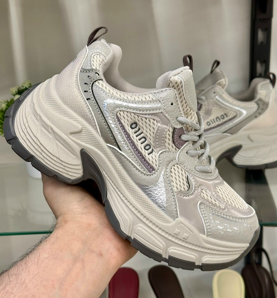 кроссовки женские,массивные кроссовки женские,модные кроссовки,массивные кроссовки,кроссовки