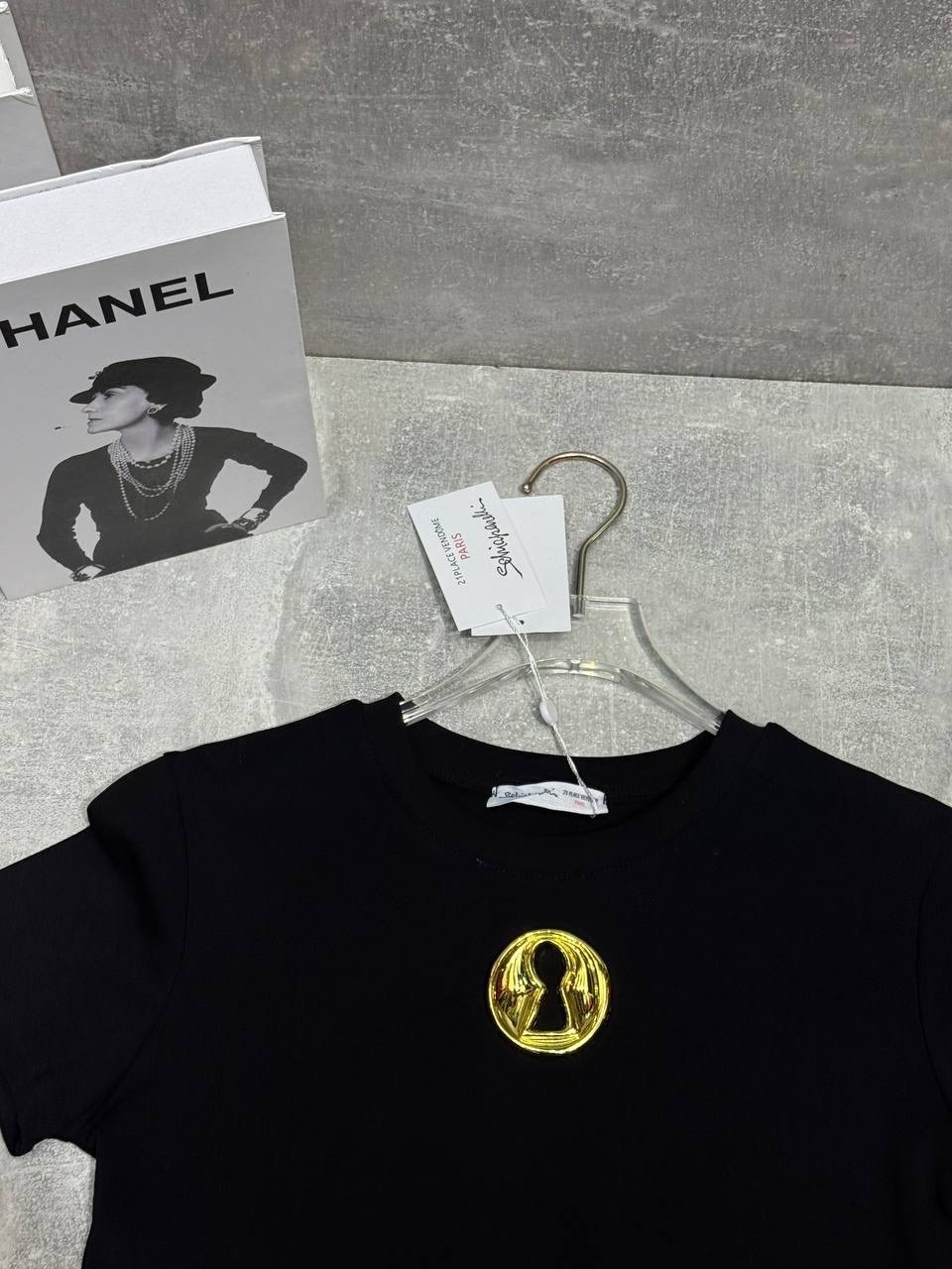 футболка versace jeans couture черный,версаче футболка,футболка,женская футболка,футболка versace черный