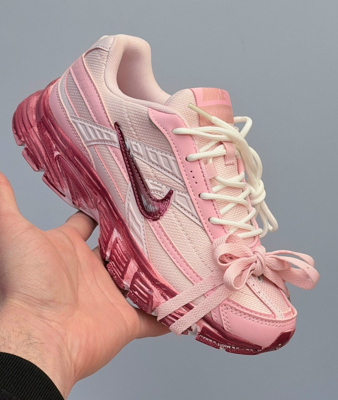 кроссовки nike initiator pink,кроссовки для женщин nike initiator pink,женские кроссовки nike initiator "pink",кроссовки nike initiator pink y2k custom,кроссовки nike initiator розовые