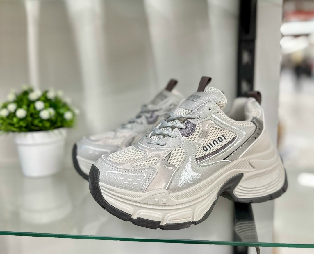 кроссовки женские,массивные кроссовки женские,модные кроссовки,массивные кроссовки,кроссовки