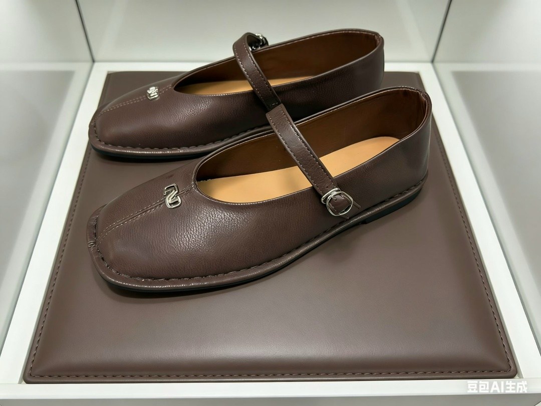 , женская,модная женская ,брендовая ,женские балетки