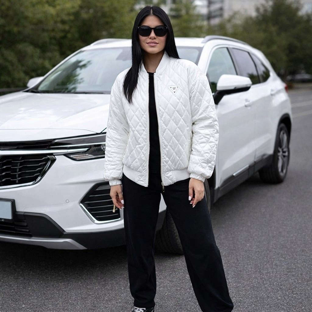 куртка женская,куртка женская белая,куртка модная,женская демисезонная куртка,стильная куртка