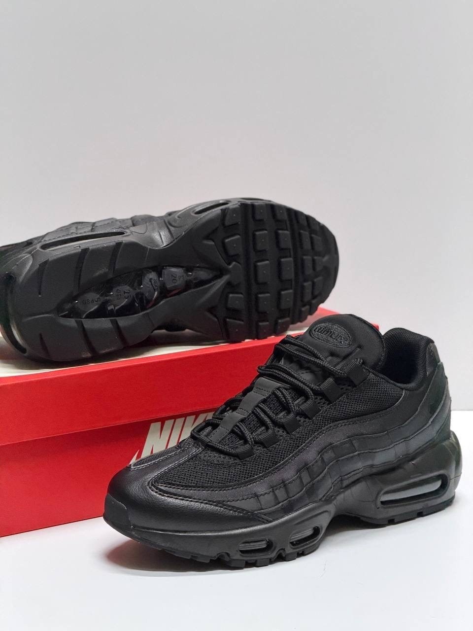 nike air max 95 triple black,nike air max 95 essential triple black,nike air max 95 essential,кроссовки nike air max 95,nike air max 95 black