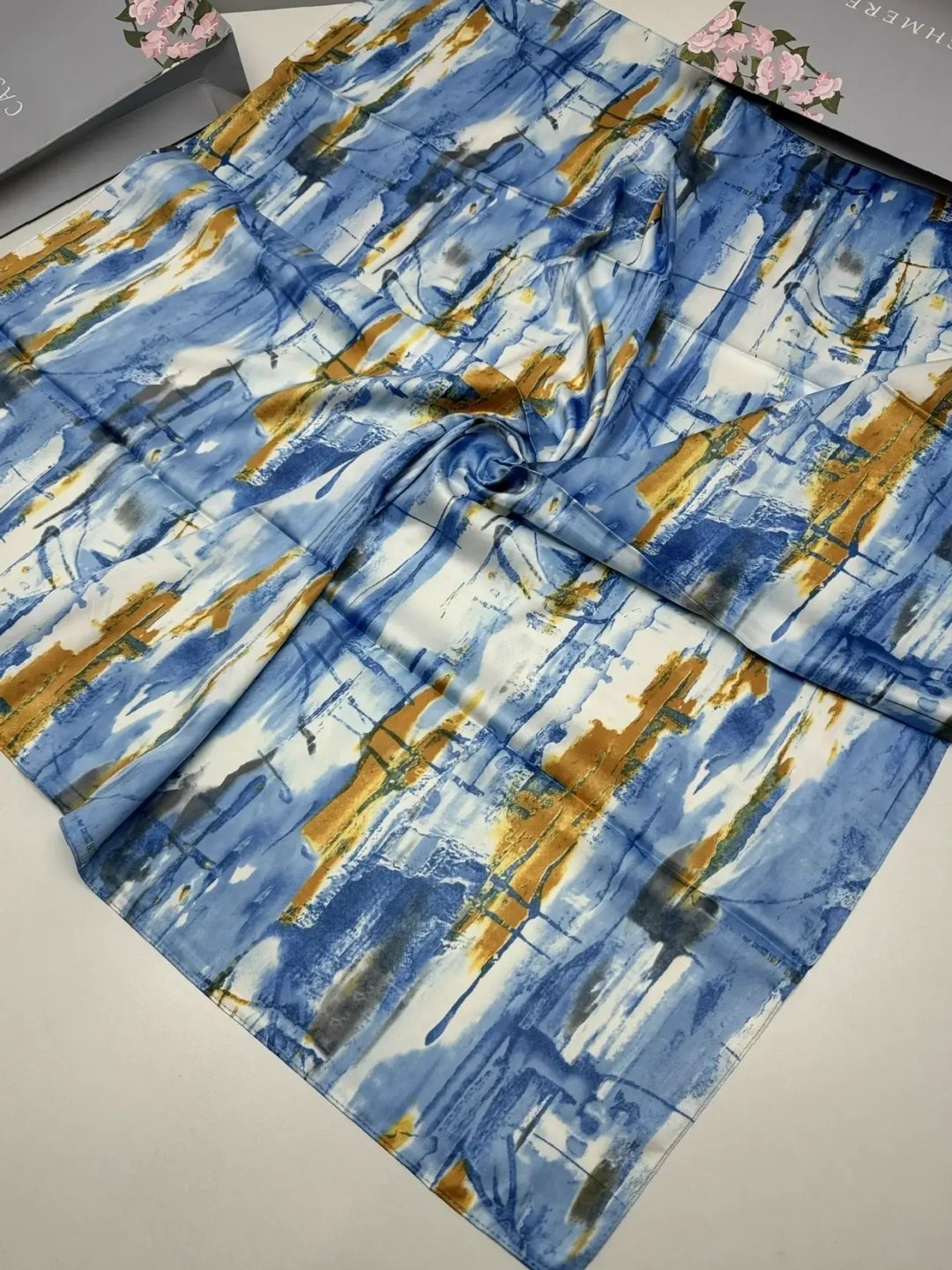 шелковый платок,женские платки,платка,платок батик,шелковый женский платок