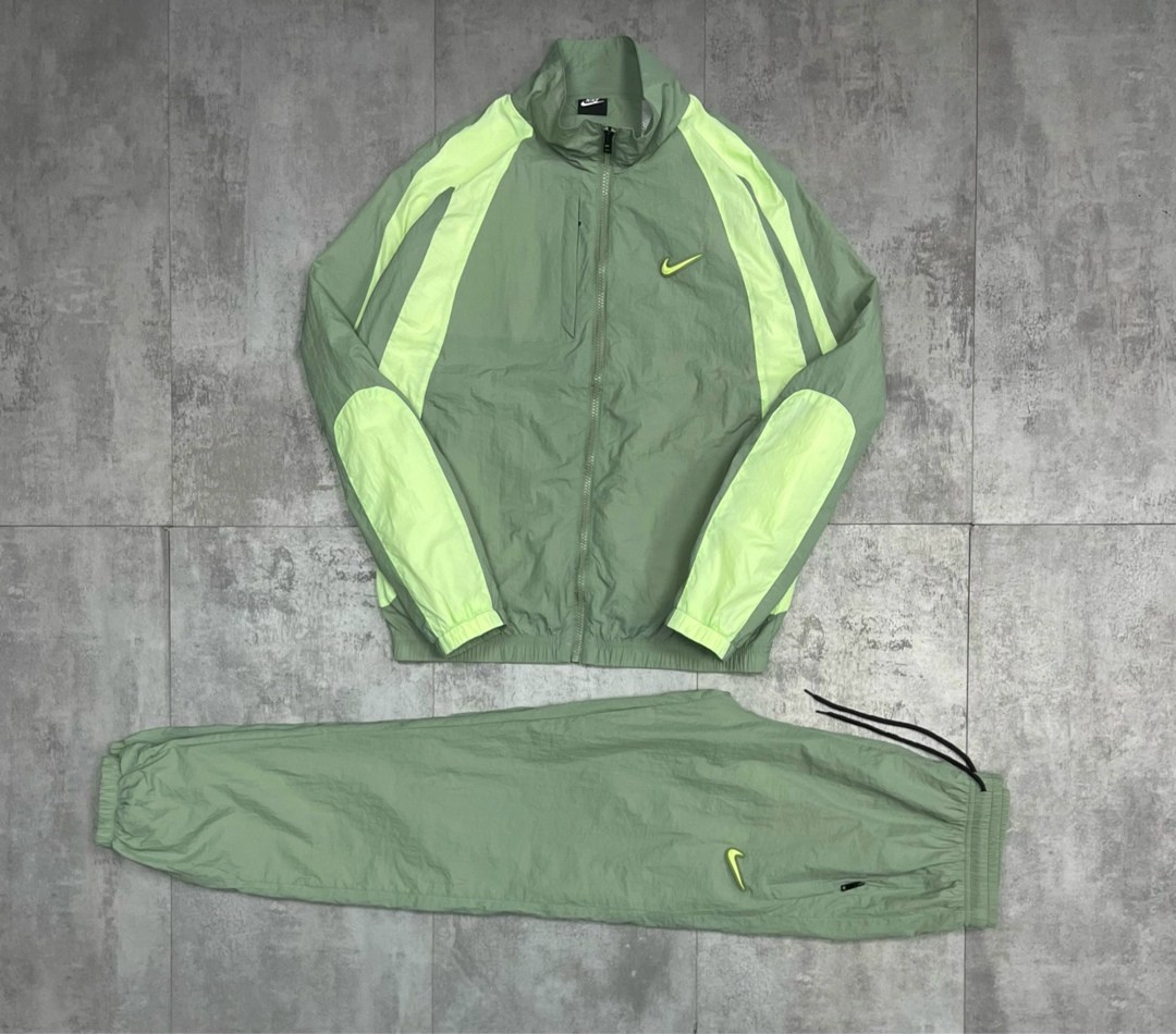 спортивный костюм мужской nike,спортивные костюмы nike,спортивные костюм,спортивный костюм плащевка мужской,спортивные костюмы мужские