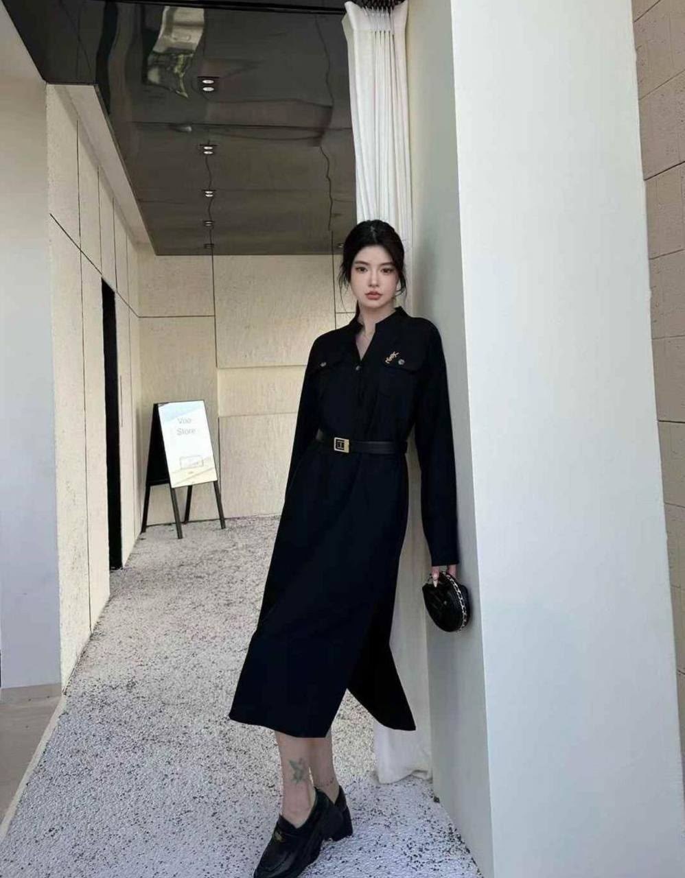 платье-рубашка миди с поясом zara черное,платье женской,платье с поясом,платье в стиле,платье рубашка с поясом