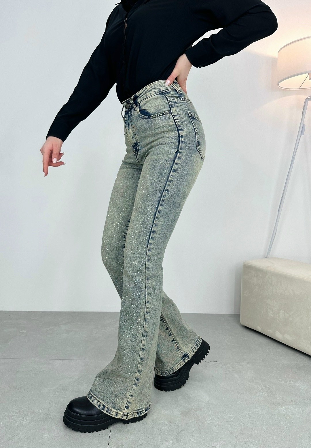 женские джинсы клеш,джинсы клеш,джинсы клеш женские с высокой посадкой,женские джинсы,джинсы клеш с высокой посадкой glanada