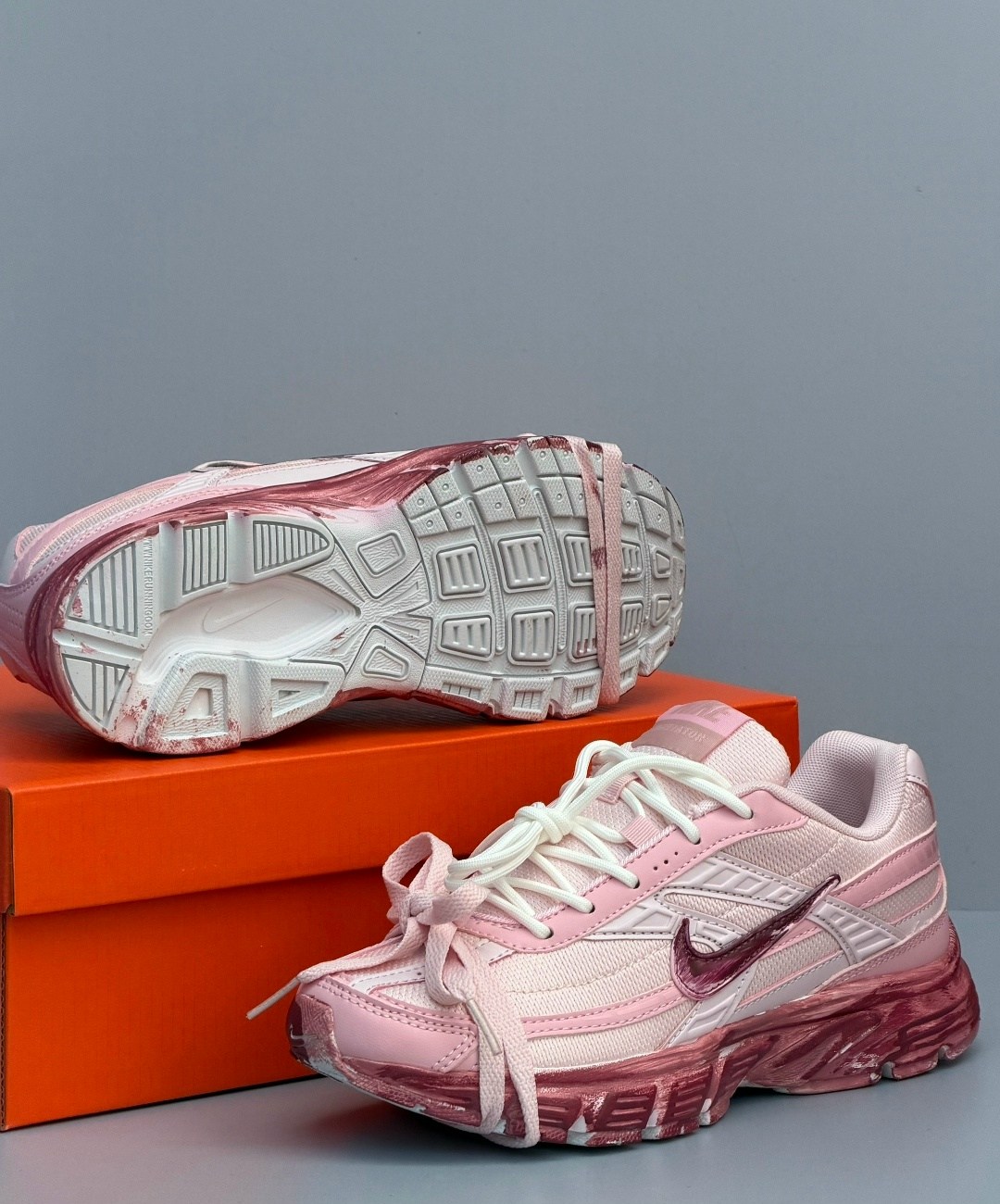 кроссовки nike initiator pink,кроссовки для женщин nike initiator pink,женские кроссовки nike initiator "pink",кроссовки nike initiator pink y2k custom,кроссовки nike initiator розовые