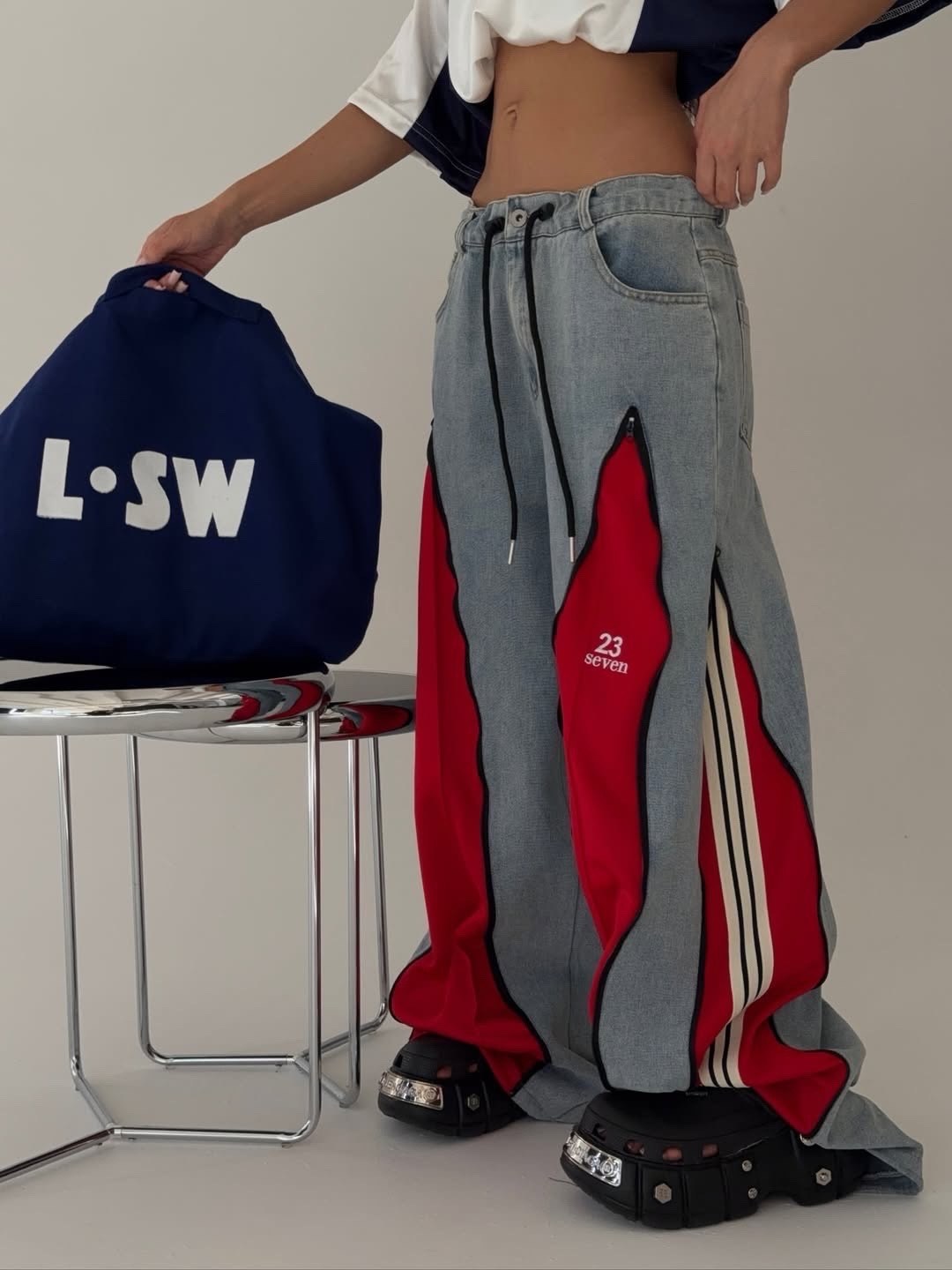 стильные костюмы,модные джинсы,стильные джинсы,спортивные джинсы