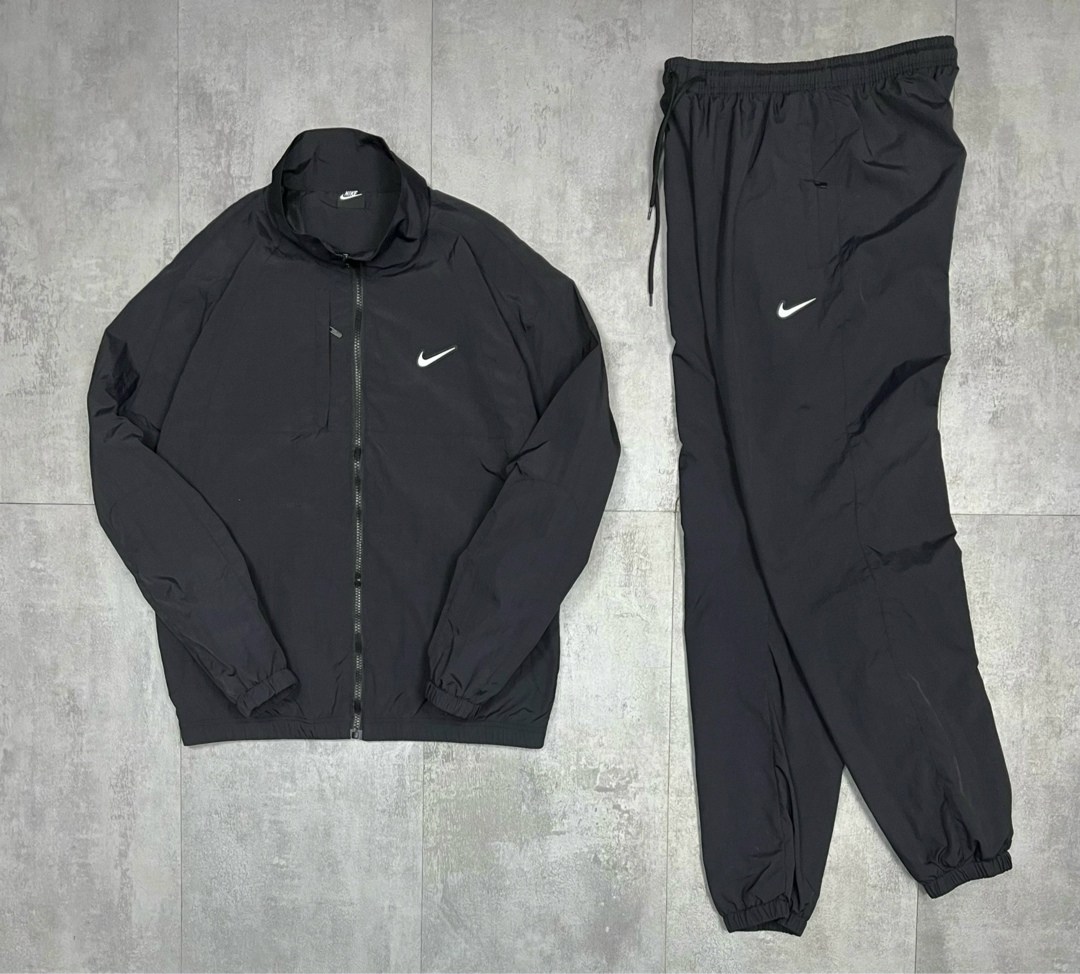 спортивный костюм мужской nike,спортивные костюмы nike,спортивные костюм,спортивный костюм плащевка мужской,спортивные костюмы мужские