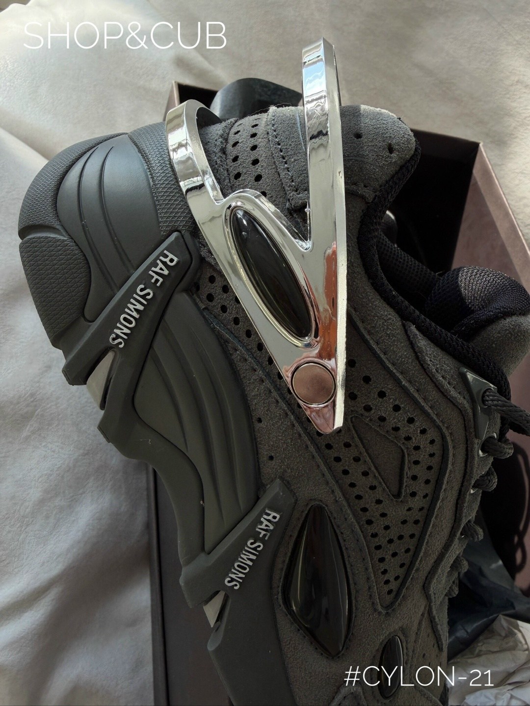 кроссовки,женские кроссовки,кроссовки черные,кроссовки на высокой подошве,повседневные кроссовки