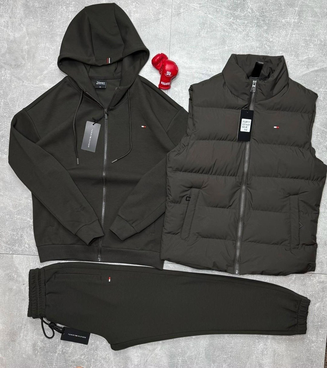 спортивный костюм томми хилфигер мужские,костюм спортивный tommy hilfiger,костюм спортивный,мужские спортивные костюмы,спортивный костюм томми хилфигер