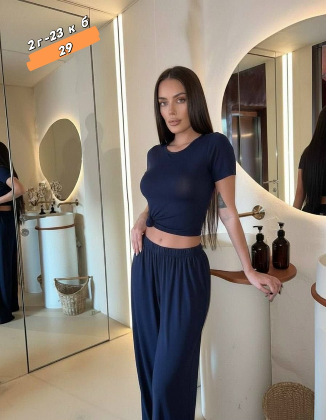 костюм с кроп топом,,стильные наряды,девушка,одежда стили