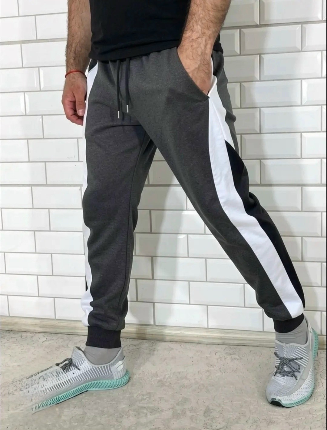 мужские брюки спортивные,брюки спортивные,штаны мужские спортивные,спортивные штаны,брюки спортивные с лампасами