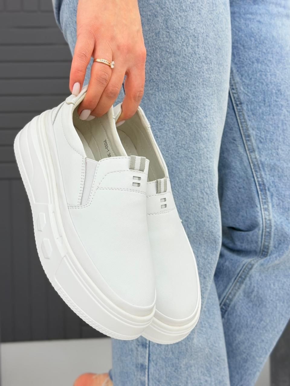 ,белые кроссовки,женские кеды,слипоны женские,слипоны женские белые