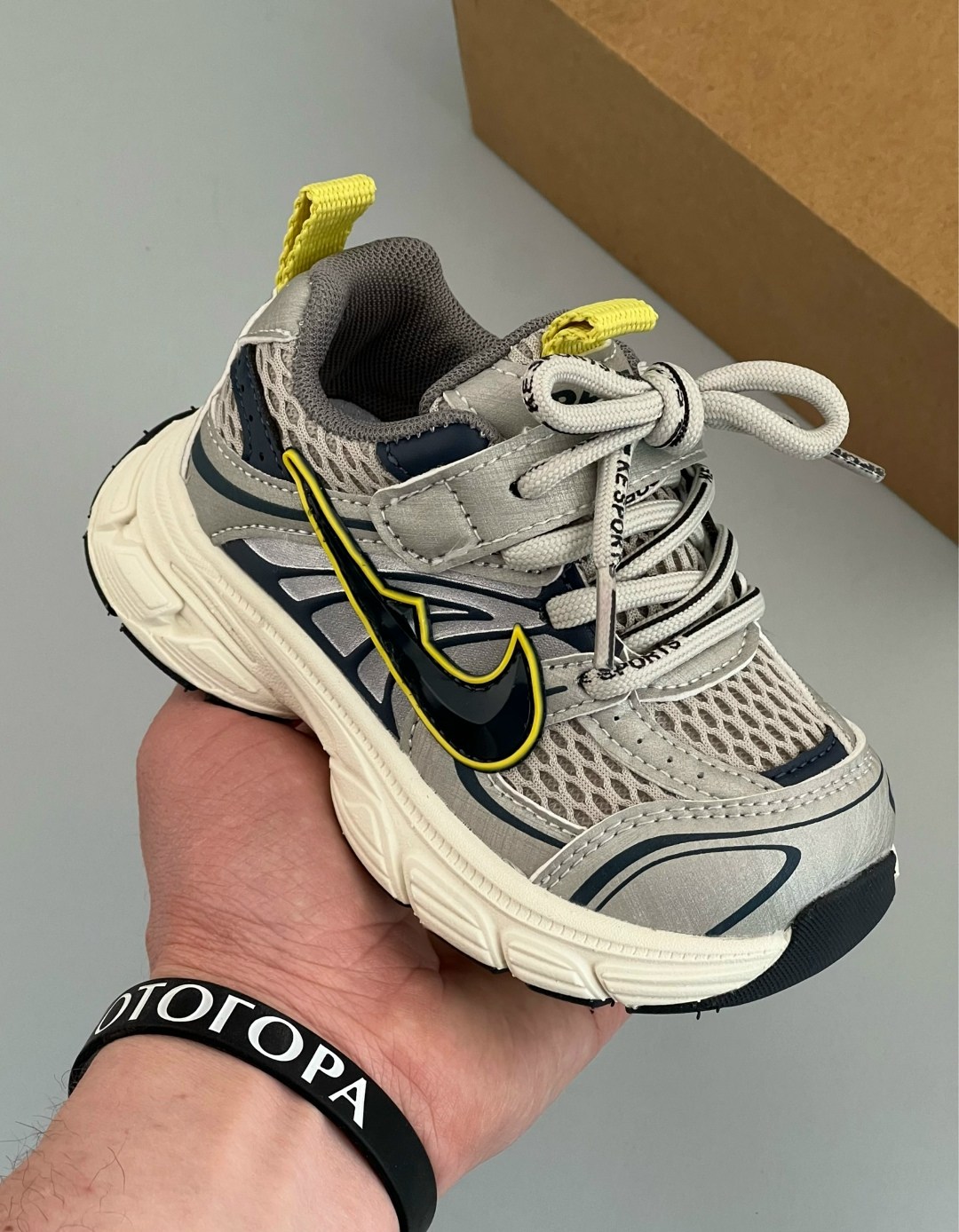 кроссовки,спортивная ,кроссовки nike,спортивные кроссовки,повседневные кроссовки