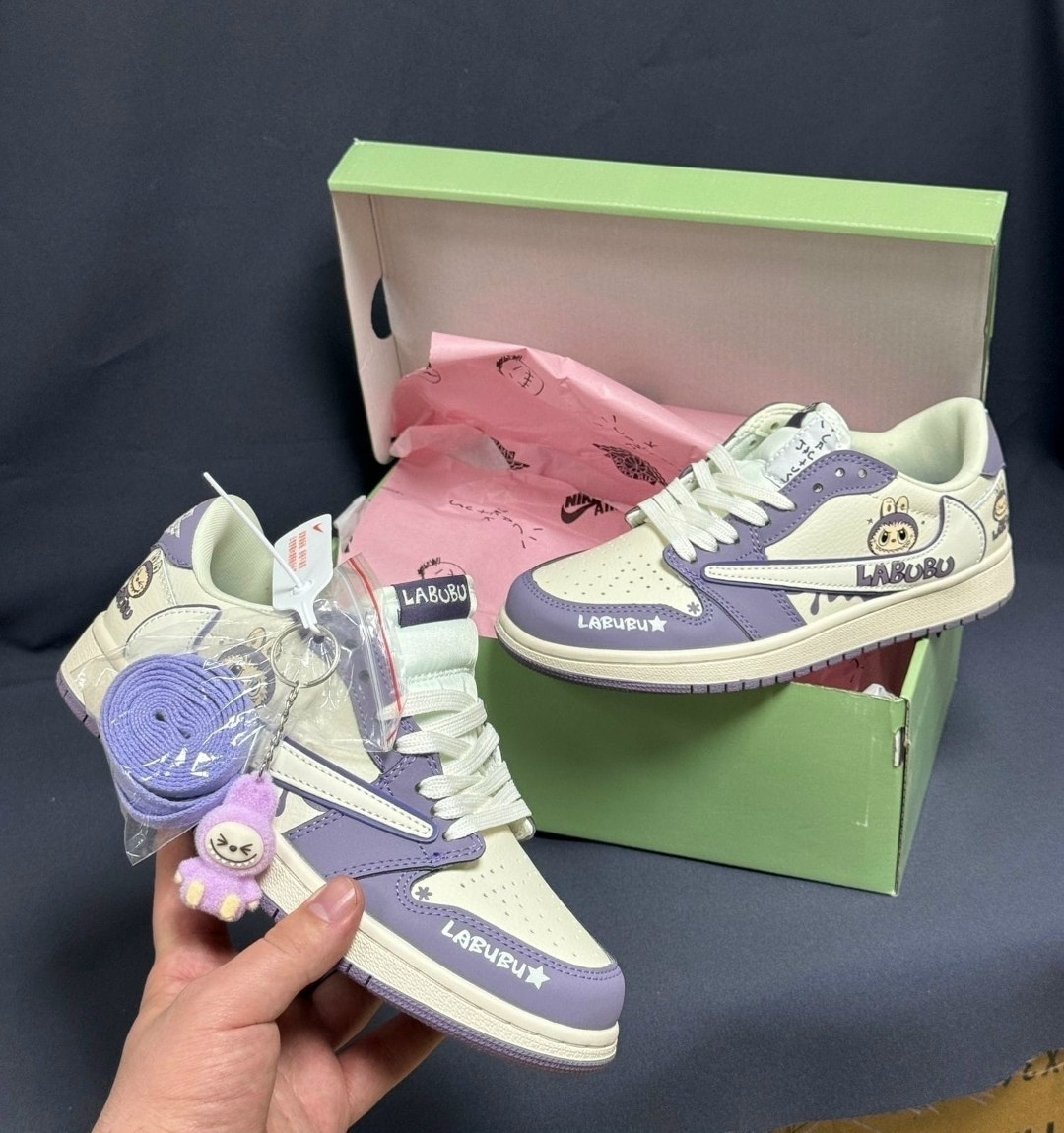 женские кроссовки,кроссовки,кроссовки sanrio,повседневные кроссовки,nike air jordan 1 low travis scott