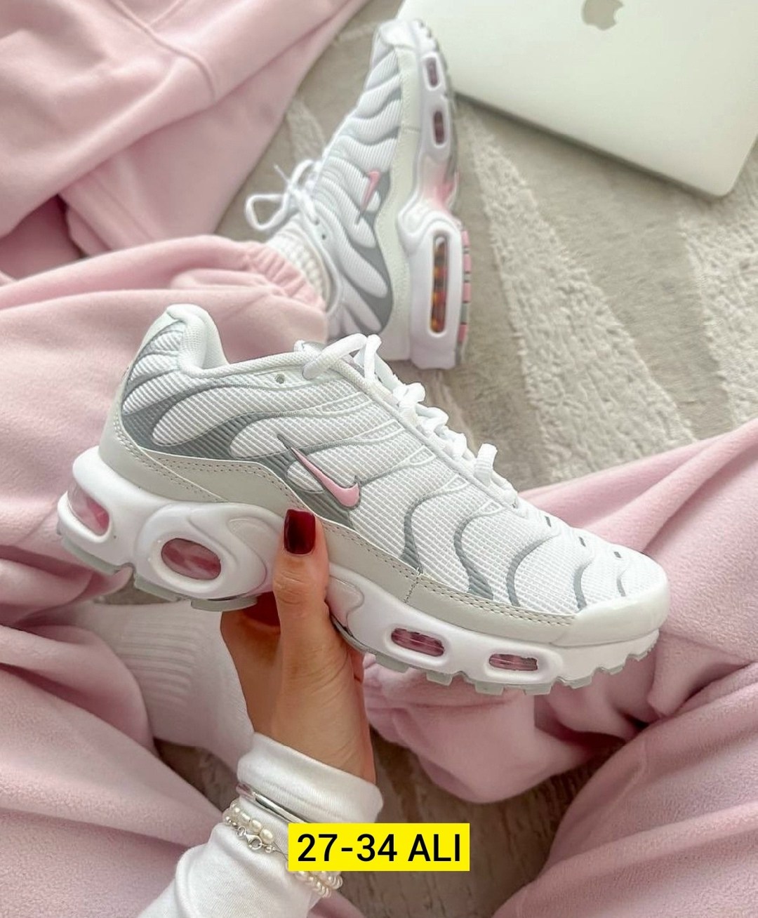 кроссовки спортивные air max tn plus nike,кроссовки летние спортивные nike air max tn plus,кроссовки спортивные air max plus nike,кроссовки женские air max tn plus nike,кроссовки air max tn plus для д