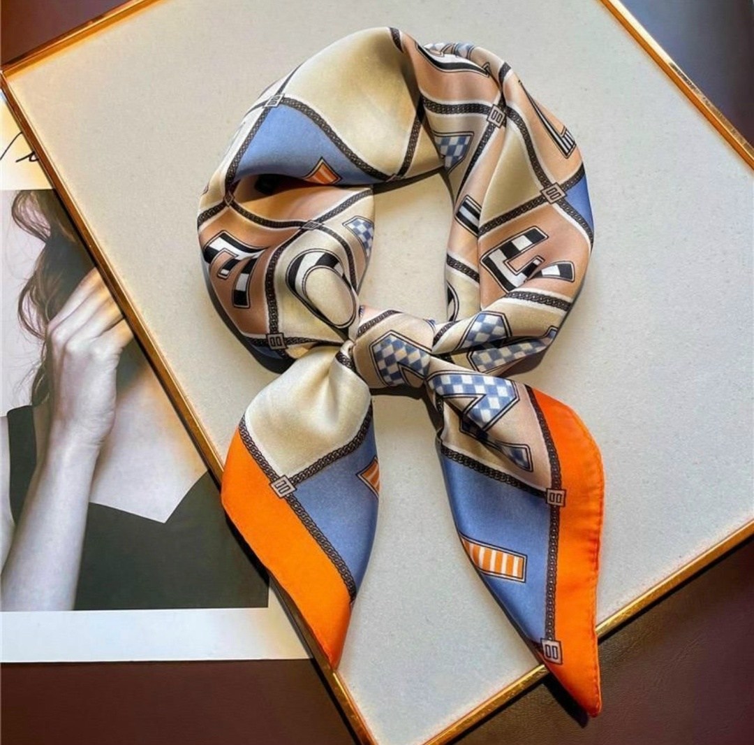 платок из искусственного шелка,атласный платок,шелковый шарф,женский шелковый шарф,шёлковый шарф с принтом