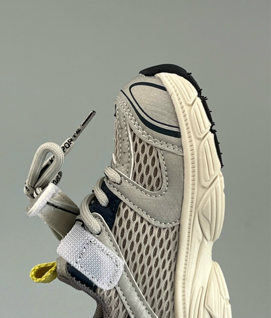 кроссовки,спортивная ,кроссовки nike,спортивные кроссовки,повседневные кроссовки