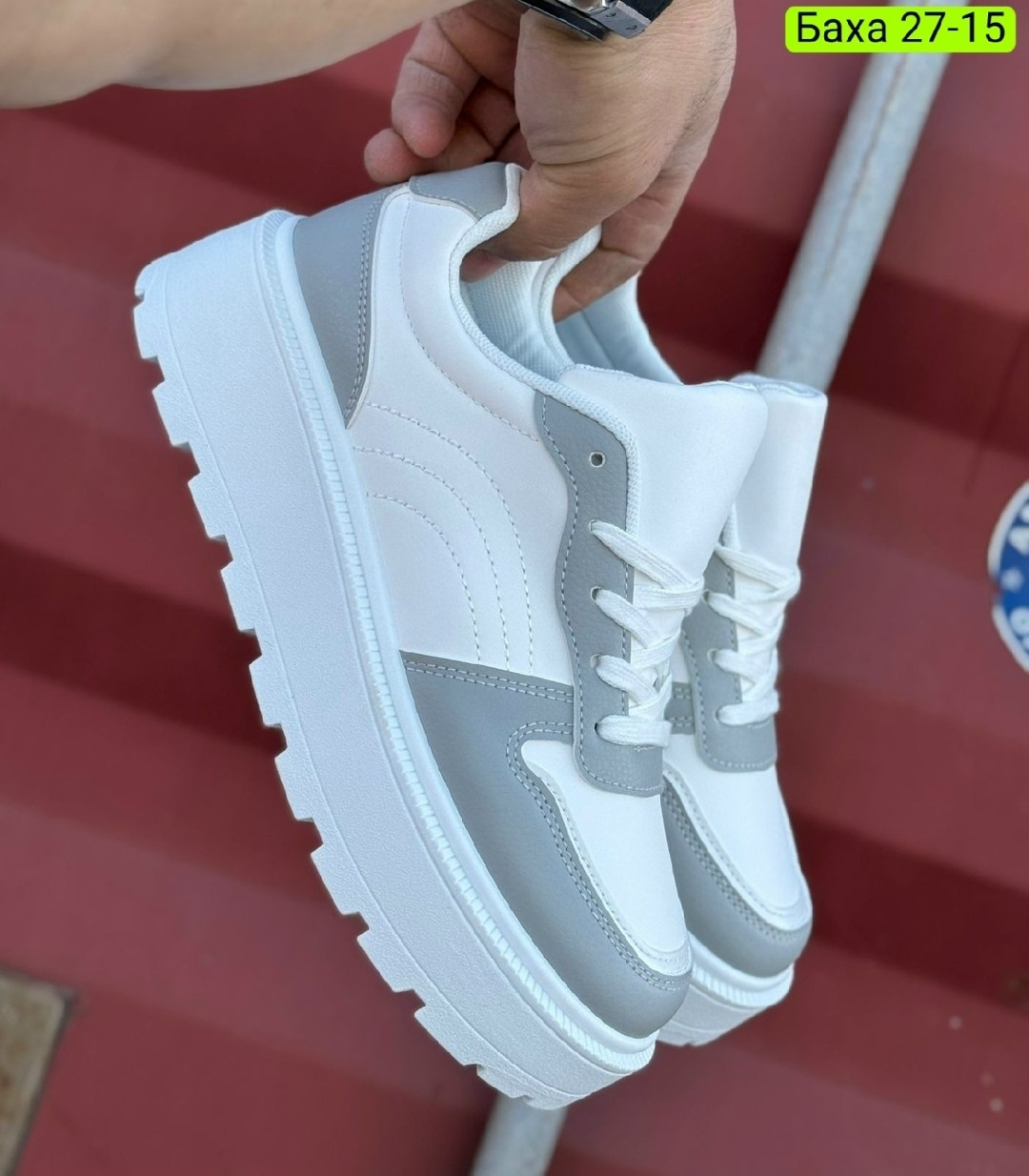 кроссовки женскиe,,кроссовки для женщин,повседневные кроссовки,кроссовки классические