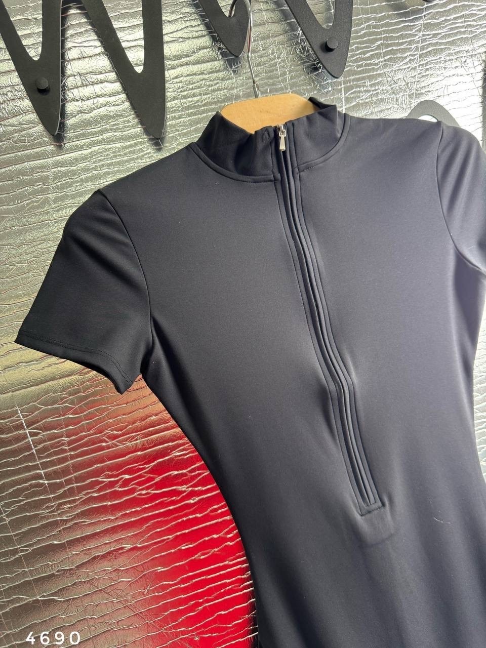 комбинезон спортивный,женский спортивный комбинезон,комбинезон облегающий,комбинезон для фитнеса,комбинезон спортивный с шортами для фитнеса трикотажный