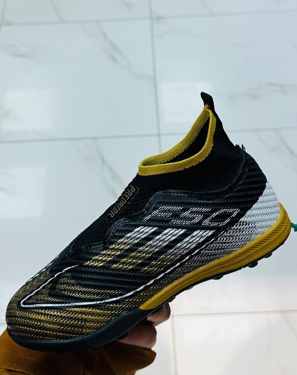 футбольная бутса,сороконожки адидас предатор,сороконожка для футбола,футбольная ,adidas predator