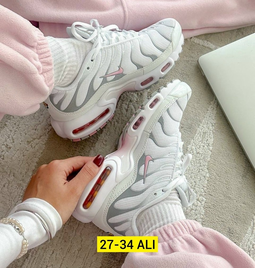 кроссовки спортивные air max tn plus nike,кроссовки летние спортивные nike air max tn plus,кроссовки спортивные air max plus nike,кроссовки женские air max tn plus nike,кроссовки air max tn plus для д