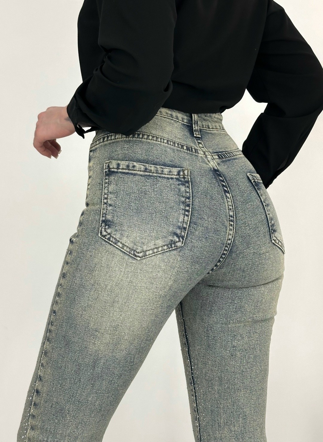 женские джинсы клеш,джинсы клеш,джинсы клеш женские с высокой посадкой,женские джинсы,джинсы клеш с высокой посадкой glanada