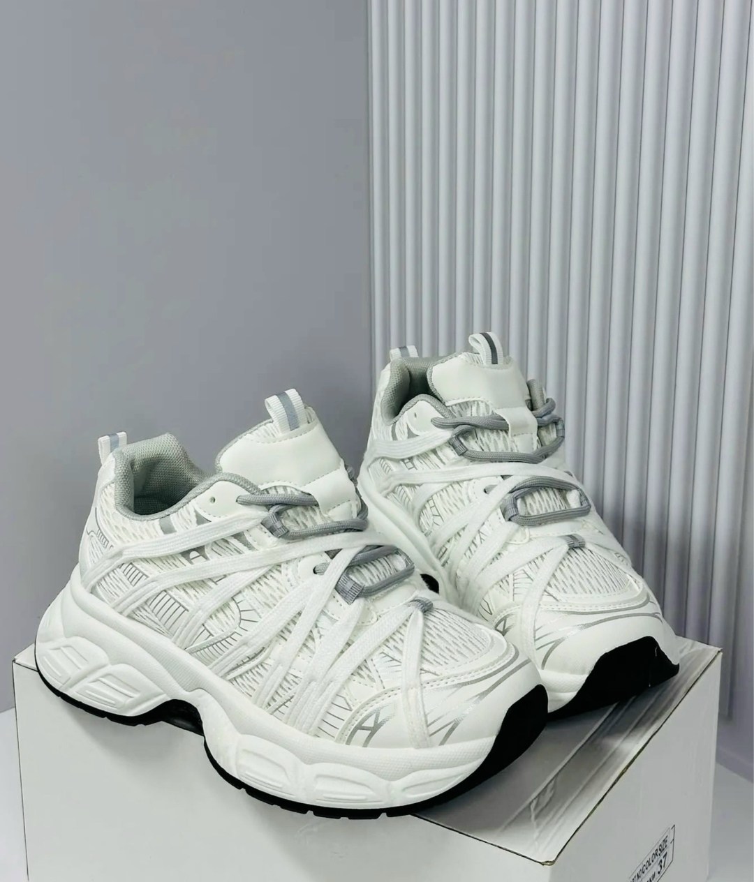 женские кроссовки,кроссовки женские balenciaga,массивные кроссовки женские,модные кроссовки,массивные кроссовки