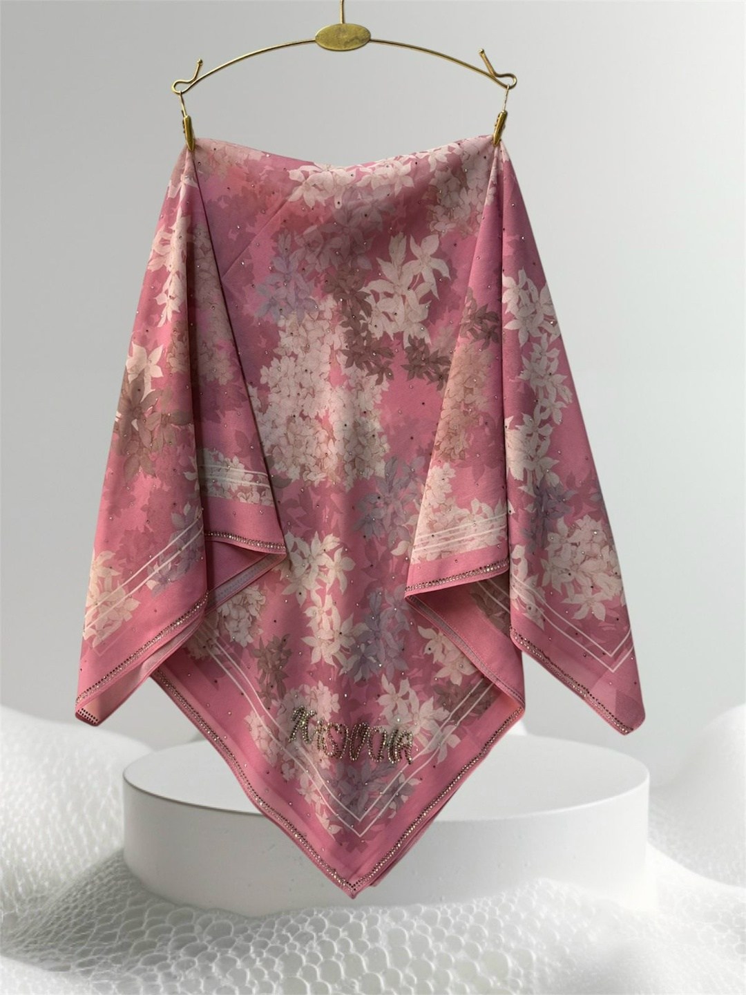 шелковый платок,шелковый шарф,шарфы и платки,женский шелковый шарф,палантин женские