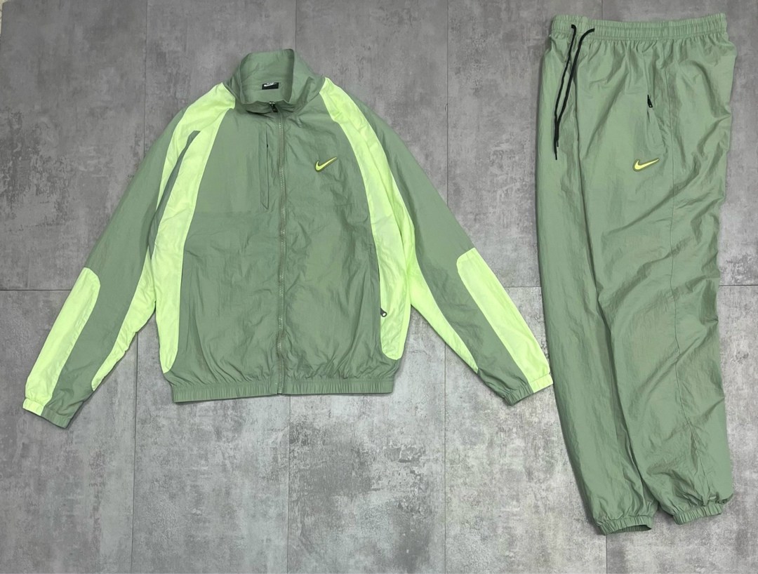 спортивный костюм мужской nike,спортивные костюмы nike,спортивные костюм,спортивный костюм плащевка мужской,спортивные костюмы мужские