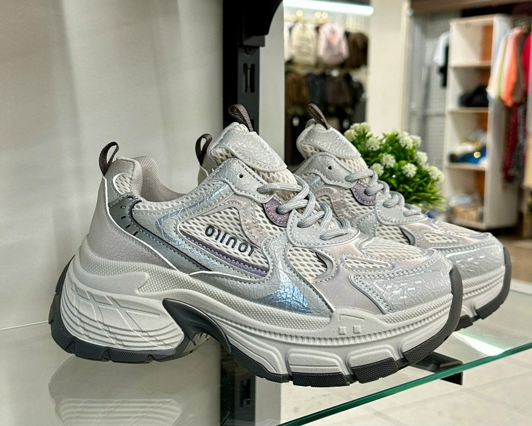 кроссовки женские,массивные кроссовки женские,модные кроссовки,массивные кроссовки,кроссовки